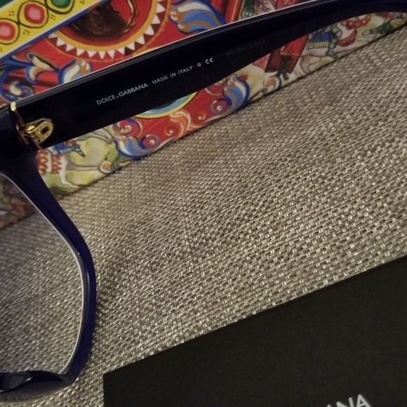 ‼SOLD‼ Dolce & Gabbana NEW Boho Sunglasses DG4270 - Picture 5 of 6